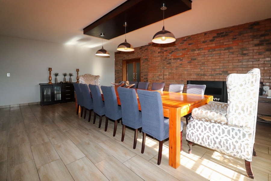4 Bedroom Property for Sale in Wilkoppies North West